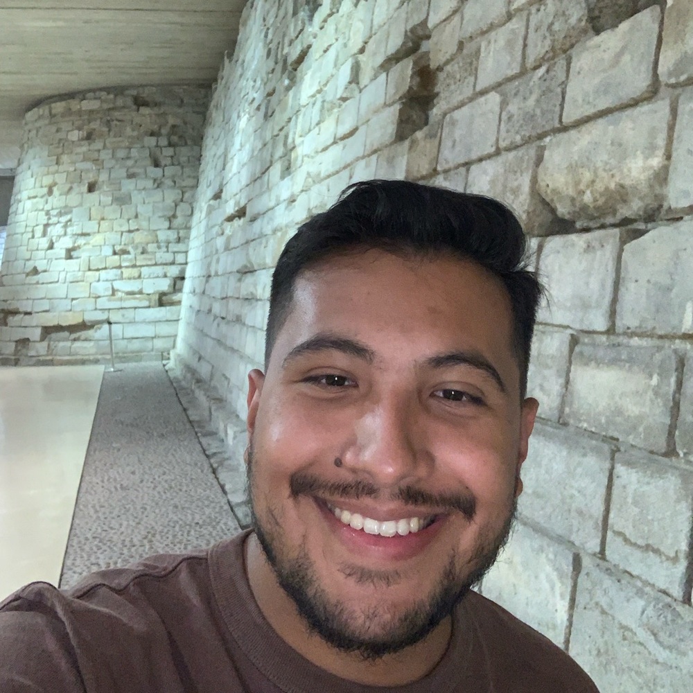 Meet your Posher, Esteban